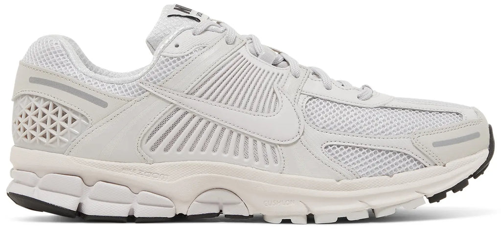 Nike - Zoom Vomero 5 - White - Vue 2