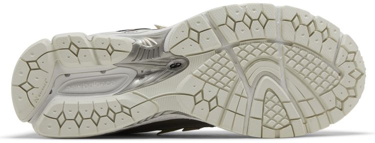 New Balance - 1906R - Silver - Vue 3