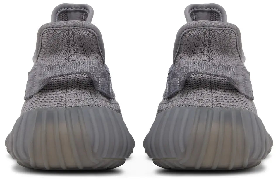 Yeezy - Boost 350 V2 - Grey - Vue 4