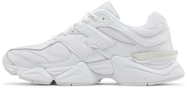 New Balance - 9060 - Triple White - Vue 2