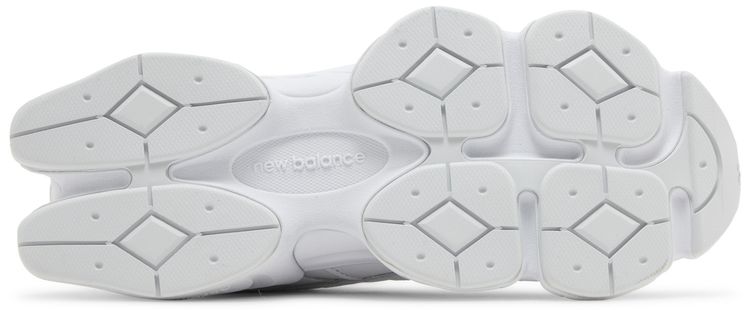 New Balance - 9060 - Triple White - Vue 3