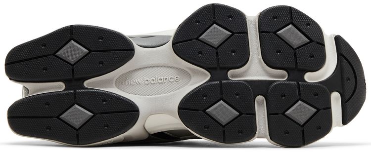 New Balance - 9060 - Metallic - Vue 3