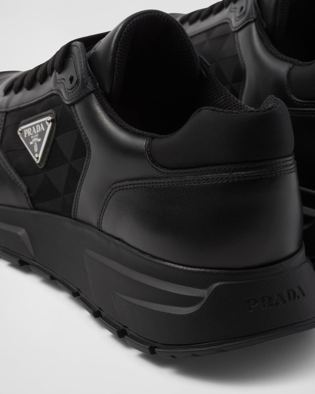 Prada - Downtown Leather - Noir - Vue 4