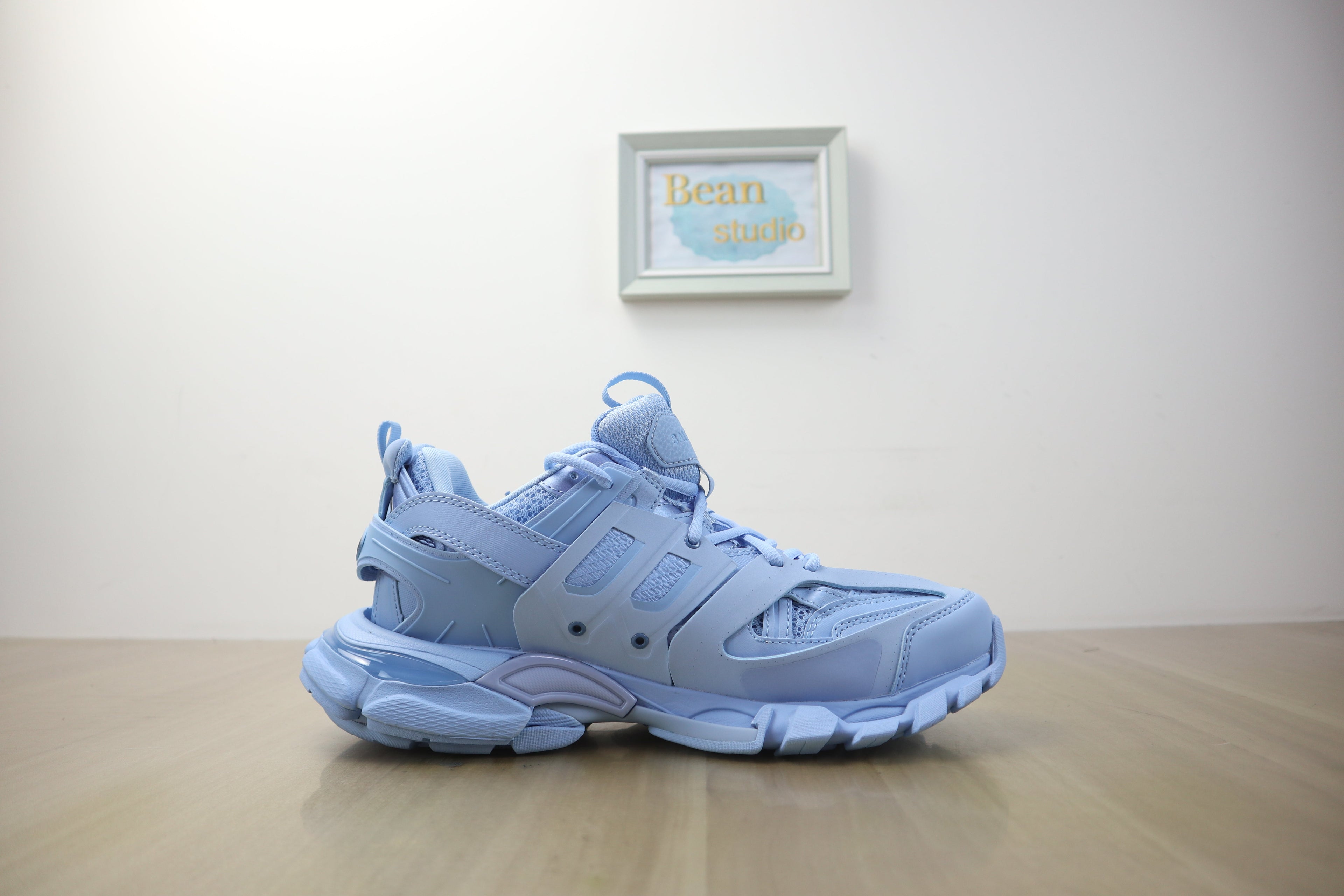 Balenciaga - Track - Bluesky - Vue 2