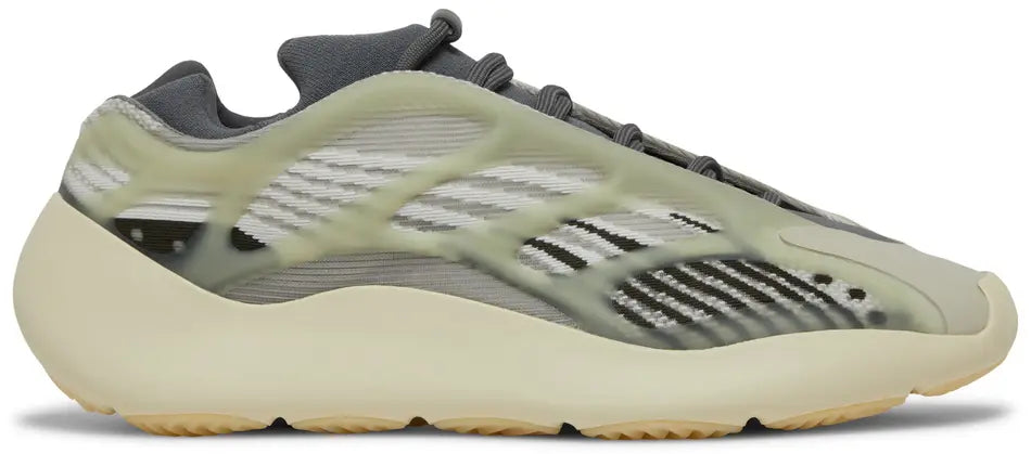 Yeezy - 700 V3 - Grey - Vue 1