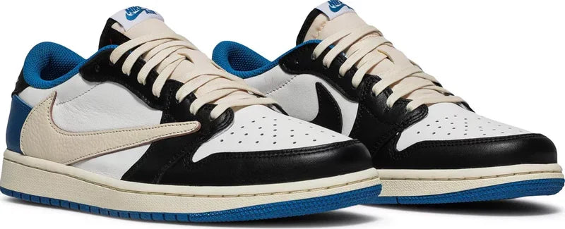 Jordan - Air Jordan 1 Low OG - Fragment X Travis Scott - Vue 3