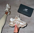 New Balance - 9060 - Shadow Beige - Vue 1