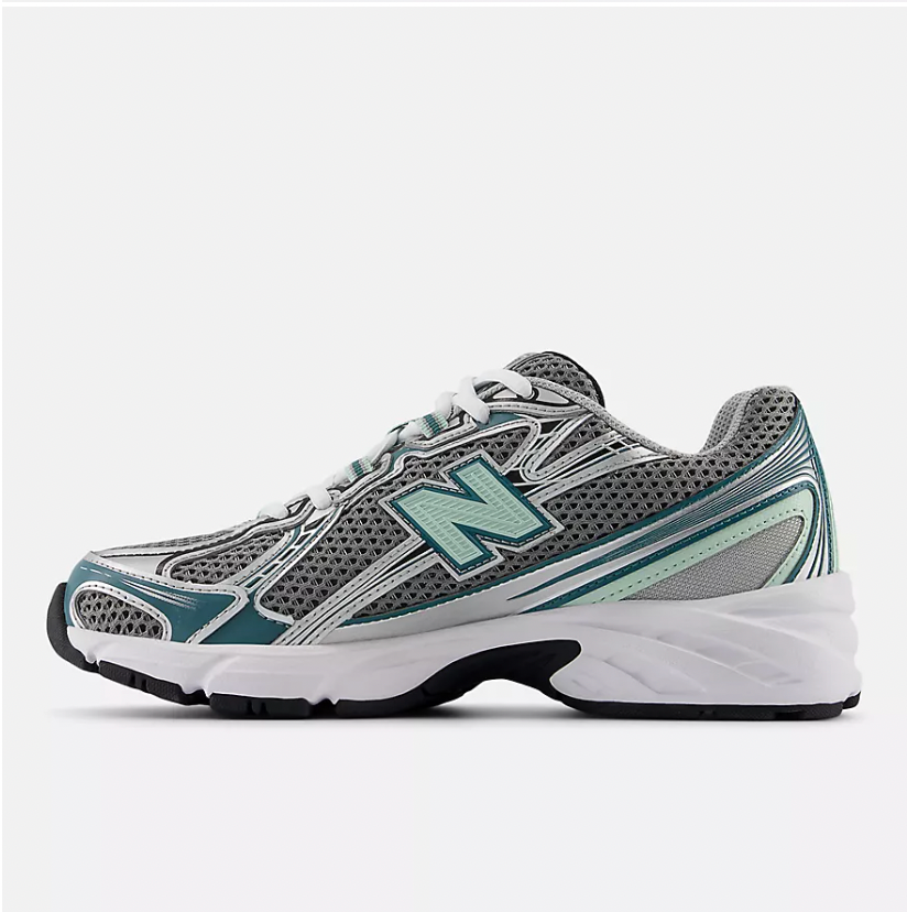 New Balance - 740 - Argent Métallisé Avec New Spruce Et Clay Ash - Vue 2