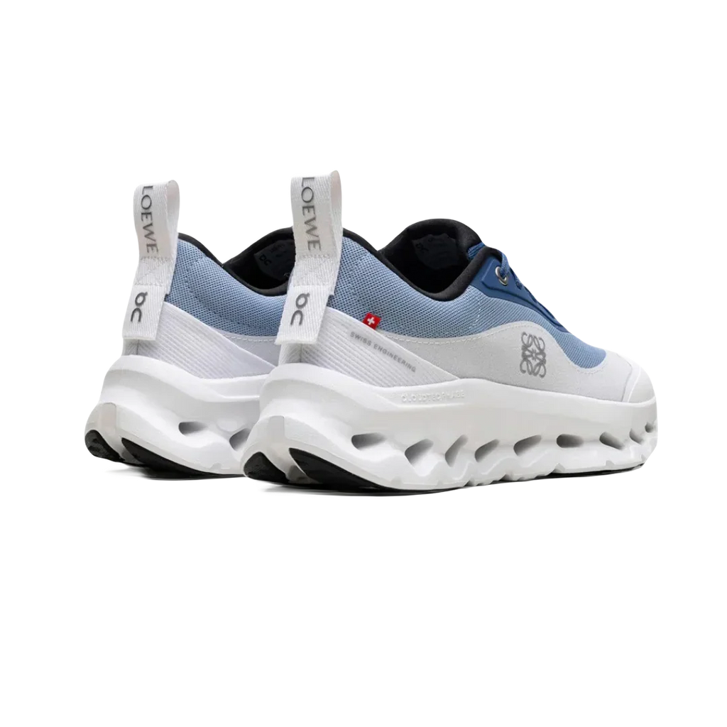 On - Cloudtilt x LOEWE - Iceberg - Vue 3