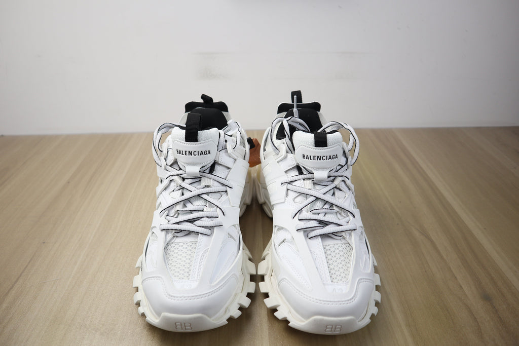 Balenciaga - Track - Blanchenoir - Vue 3