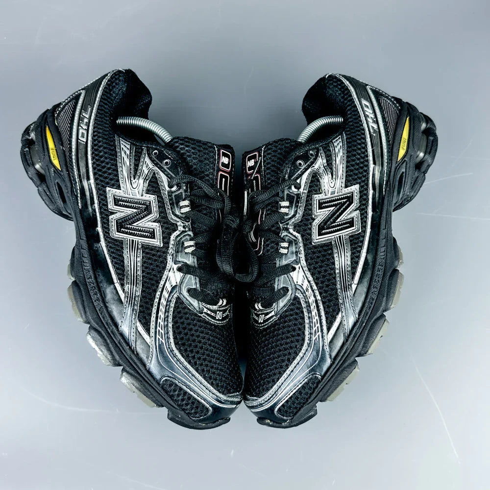New Balance - 740 - Black - Vue 2
