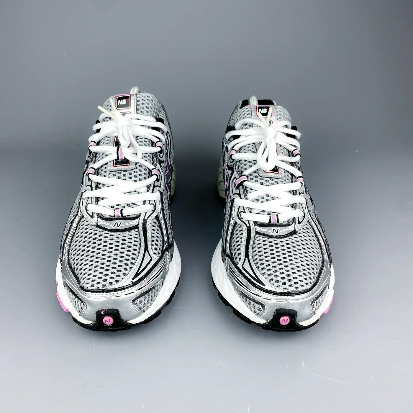 New Balance - 740 - Pink - Vue 3